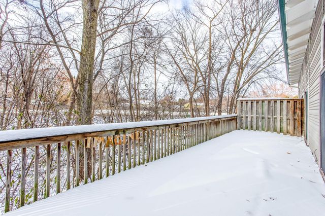 15857 27th Avenue N, Plymouth, MN 55447