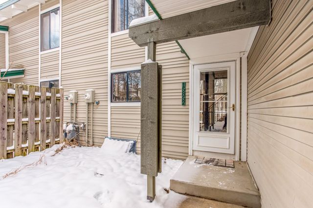 15857 27th Avenue N, Plymouth, MN 55447