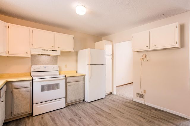 15857 27th Avenue N, Plymouth, MN 55447