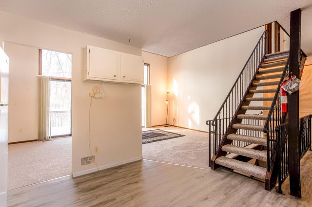 15857 27th Avenue N, Plymouth, MN 55447