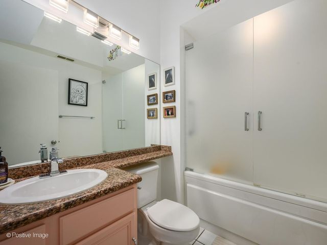 165 N CANAL Street 815, Chicago, IL 60606