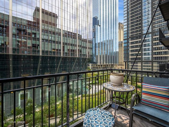 165 N CANAL Street 815, Chicago, IL 60606