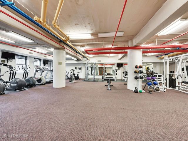 165 N CANAL Street 815, Chicago, IL 60606