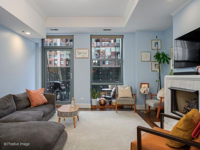 165 N CANAL Street 815, Chicago, IL 60606