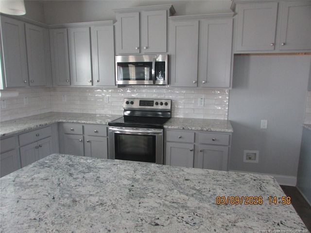 23 Tiger Paw Lane, Dunn, NC 28334