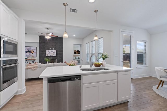 109 Wake LN, Georgetown, TX 78633