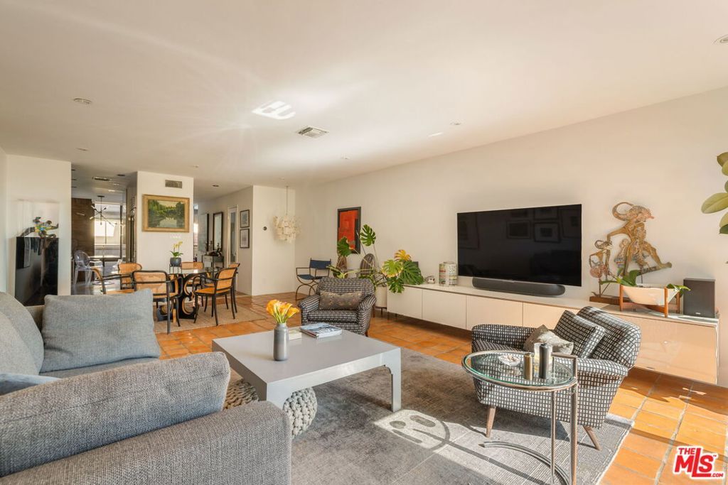 1033 Carol Drive 302, West Hollywood, CA 90069 — photo 4