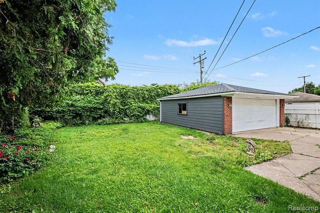 35812 Little Mack Avenue, Clinton Township, MI 48035