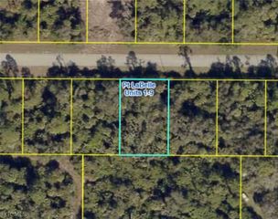 8021 Windswept CIR, Labelle, FL 33935