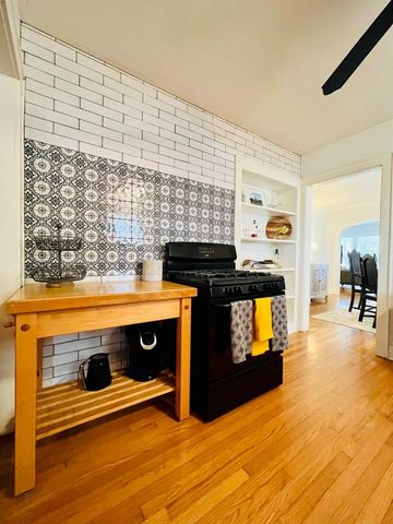 4301 Polk Street, Houston, TX 77023