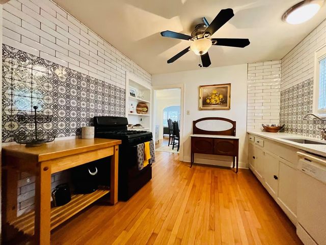 4301 Polk Street, Houston, TX 77023