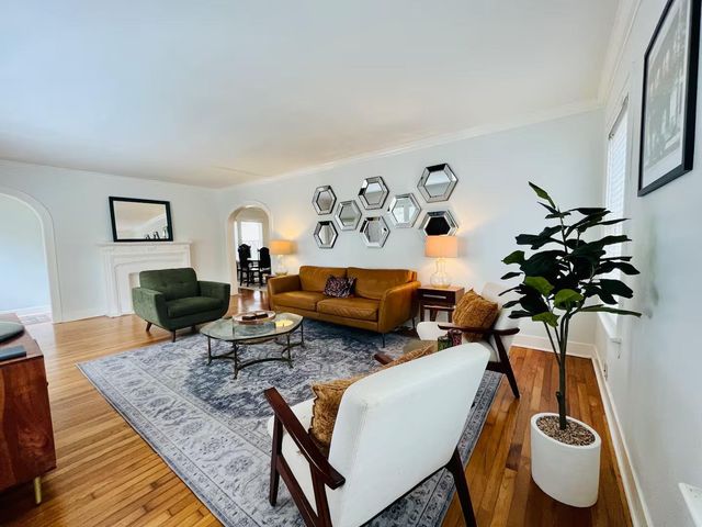 4301 Polk Street, Houston, TX 77023