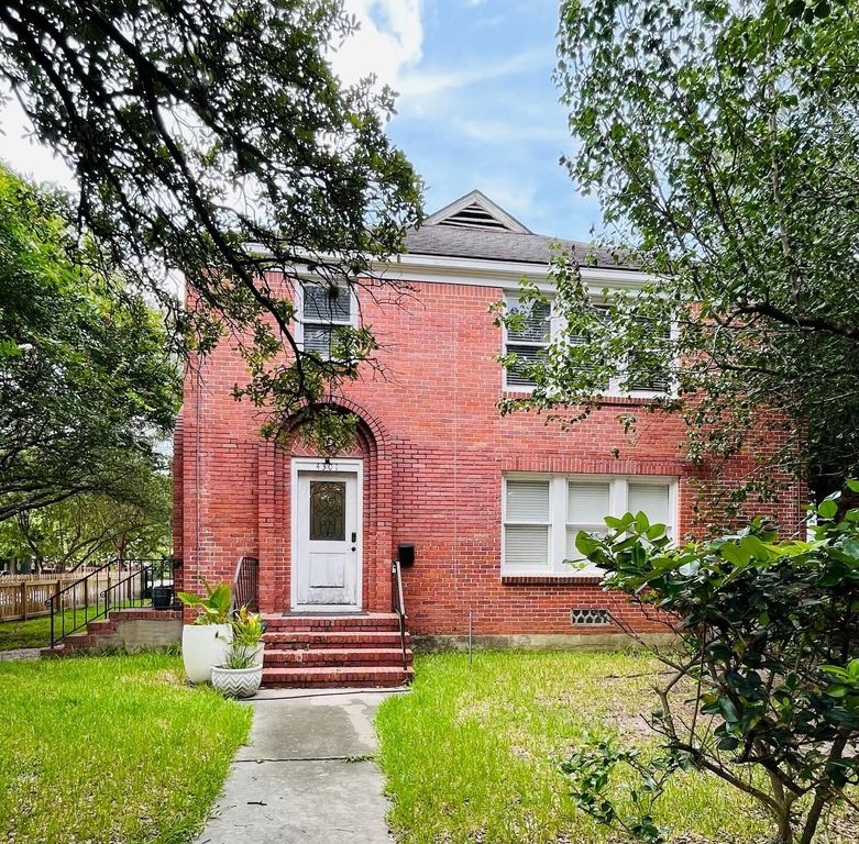 4301 Polk Street, Houston, TX 77023