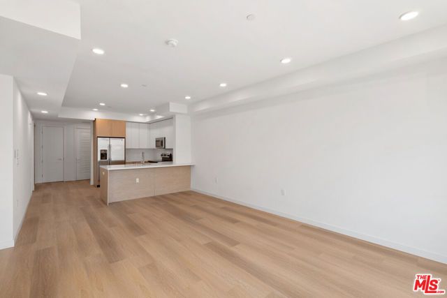 4406 Fulton Street 103, Sherman Oaks, CA 91423