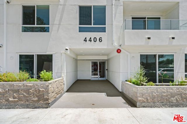 4406 Fulton Street 103, Sherman Oaks, CA 91423