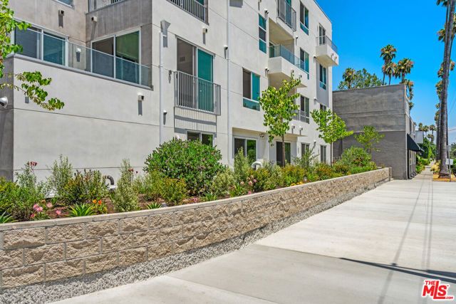 4406 Fulton Street 103, Sherman Oaks, CA 91423