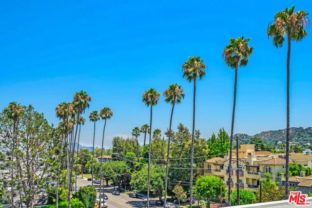 4406 Fulton Street 103, Sherman Oaks, CA 91423