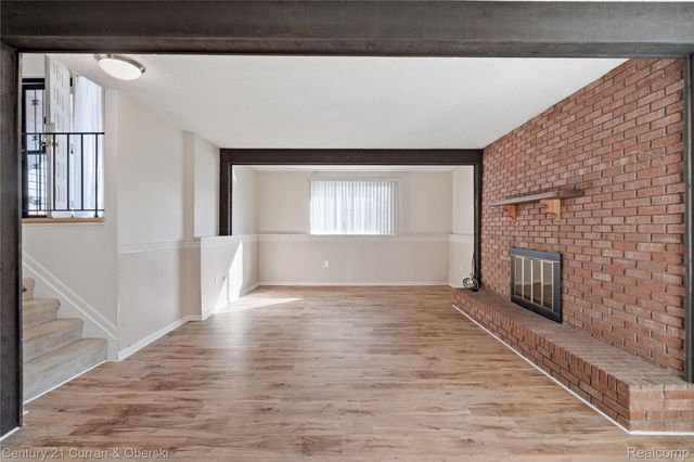 17098 Coral Gables Street, Southfield, MI 48076