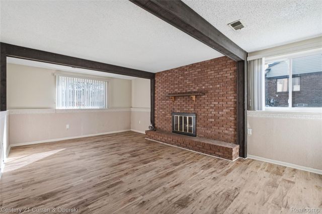 17098 Coral Gables Street, Southfield, MI 48076