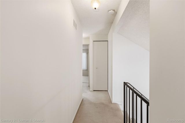 17098 Coral Gables Street, Southfield, MI 48076