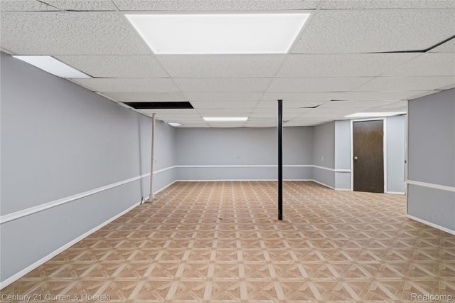 17098 Coral Gables Street, Southfield, MI 48076