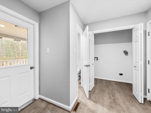 10009 RIVER RD, South Chesterfield, VA 23803