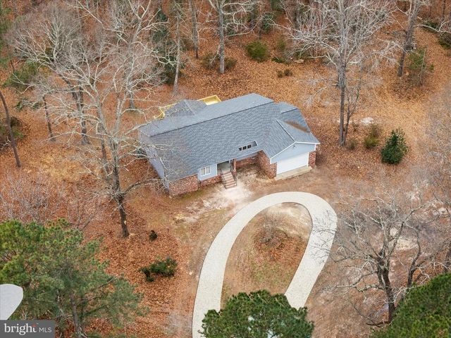 10009 RIVER RD, South Chesterfield, VA 23803