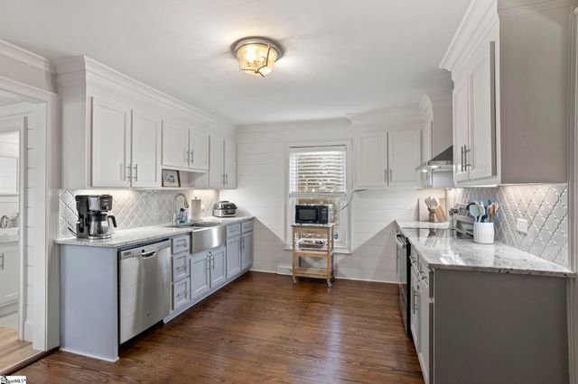 13 Stephenson Avenue, Greenville, SC 29617