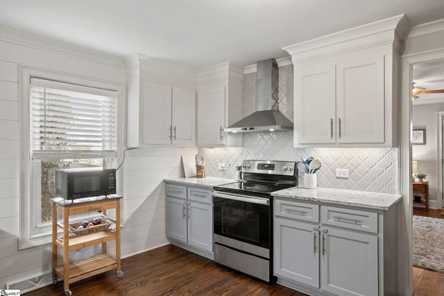 13 Stephenson Avenue, Greenville, SC 29617