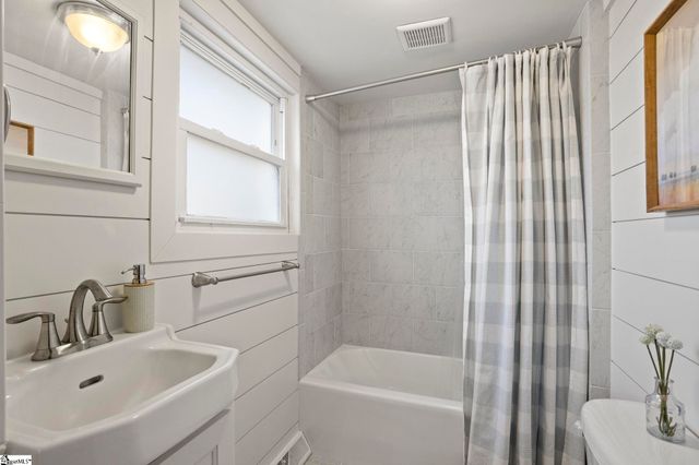 13 Stephenson Avenue, Greenville, SC 29617