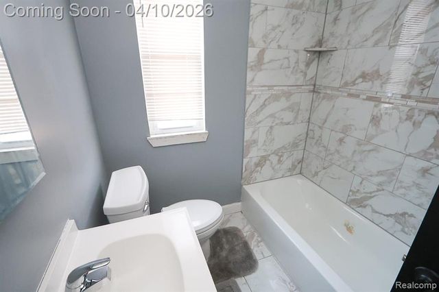 11733 Meyers Road, Detroit, MI 48227