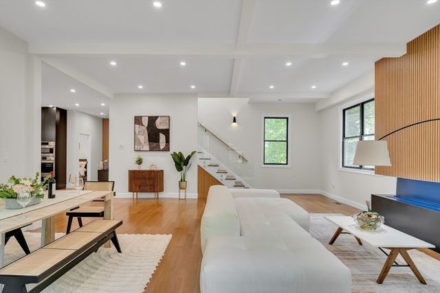 16 Summit St, Newton, MA 02458