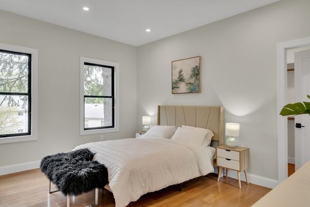 16 Summit St, Newton, MA 02458