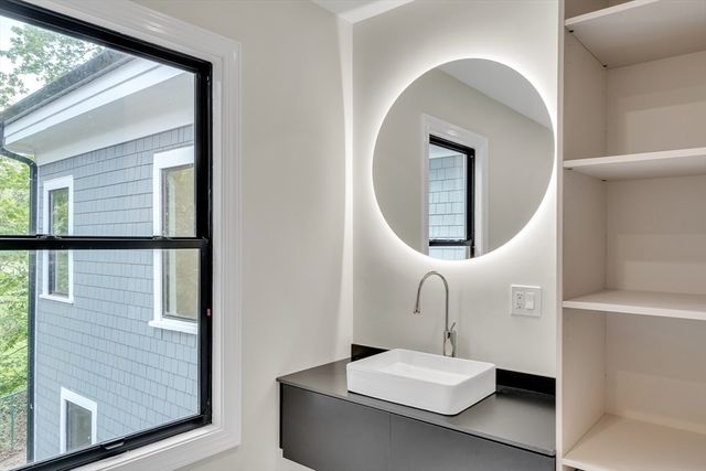 16 Summit St, Newton, MA 02458