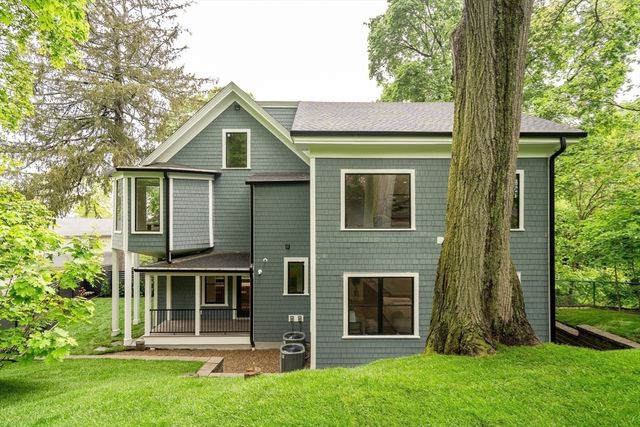 16 Summit St, Newton, MA 02458