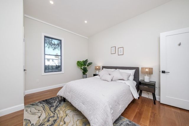 16 Summit St, Newton, MA 02458