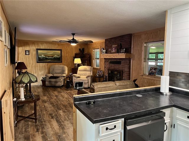 89 Creekview Road, Harrison, AR 72601