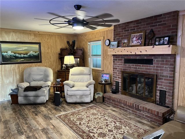 89 Creekview Road, Harrison, AR 72601