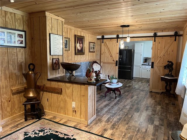 89 Creekview Road, Harrison, AR 72601