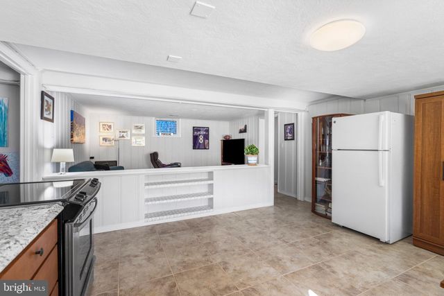 1101 GYPSY LN W, Towson, MD 21286