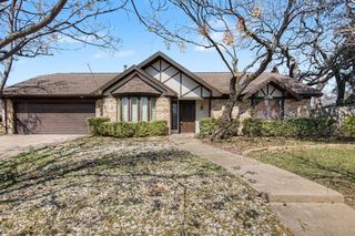 604 Baker Drive, Hurst, TX 76054