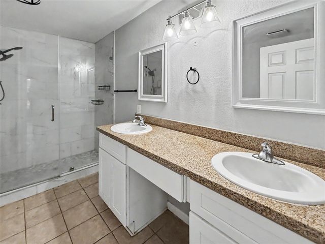 3415 E Bayou Drive, Shoreacres, TX 77571