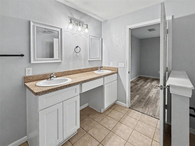 3415 E Bayou Drive, Shoreacres, TX 77571
