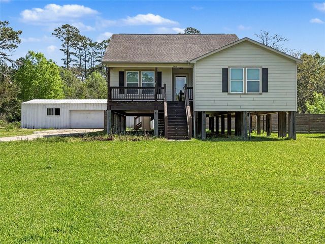 3415 E Bayou Drive, Shoreacres, TX 77571