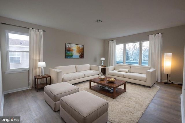 38 NARBERTH PL, Southampton, NJ 08088