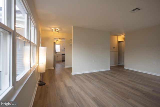 38 NARBERTH PL, Southampton, NJ 08088