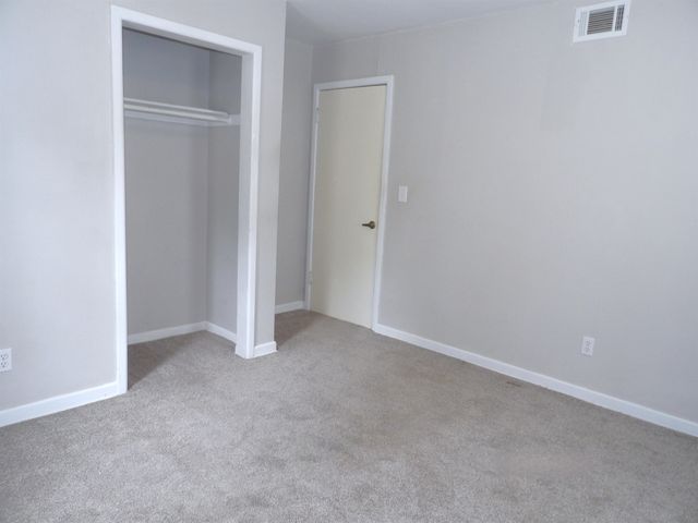 826 N Kokomo Ave, Derby, KS 67037