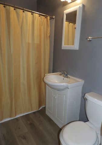 826 N Kokomo Ave, Derby, KS 67037