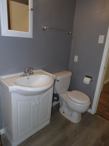 826 N Kokomo Ave, Derby, KS 67037