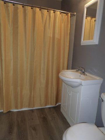 826 N Kokomo Ave, Derby, KS 67037